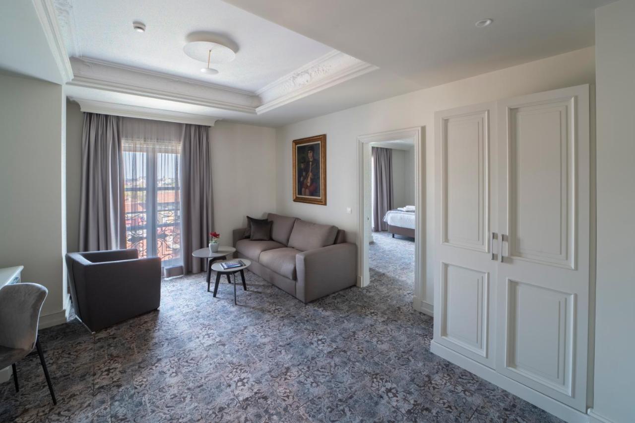 Vizualiza Residence Hotel プロヴディフ エクステリア 写真